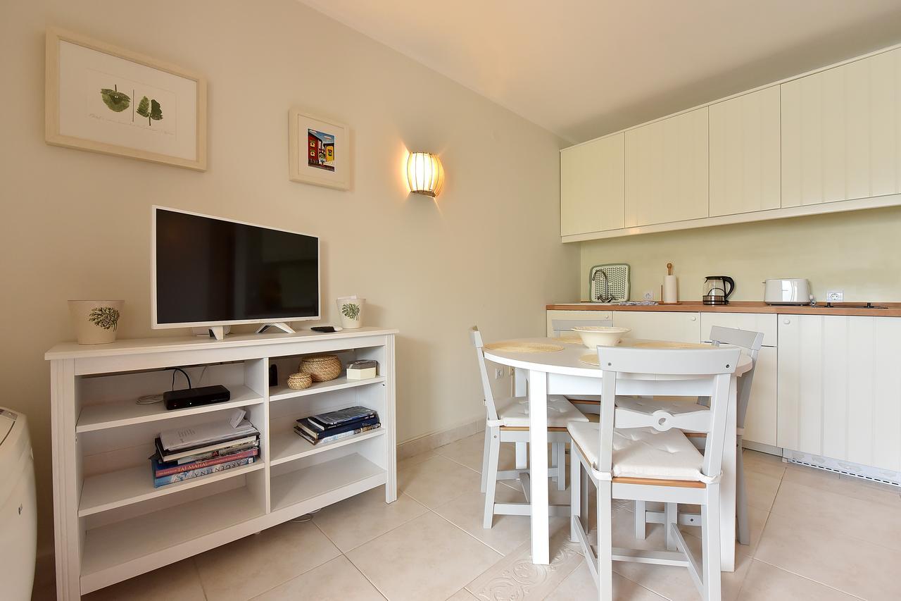 Apartment Maniva โกตอร์ ภายนอก รูปภาพ