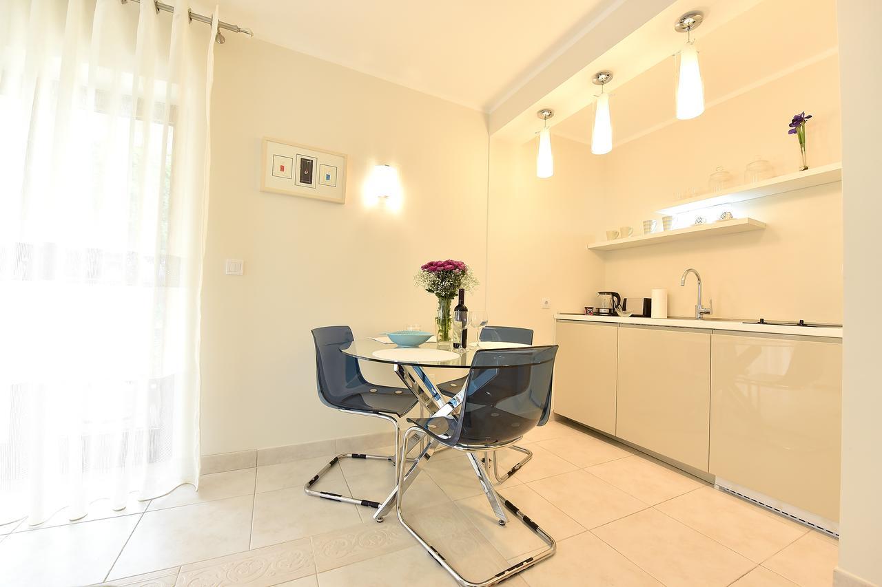 Apartment Maniva โกตอร์ ภายนอก รูปภาพ