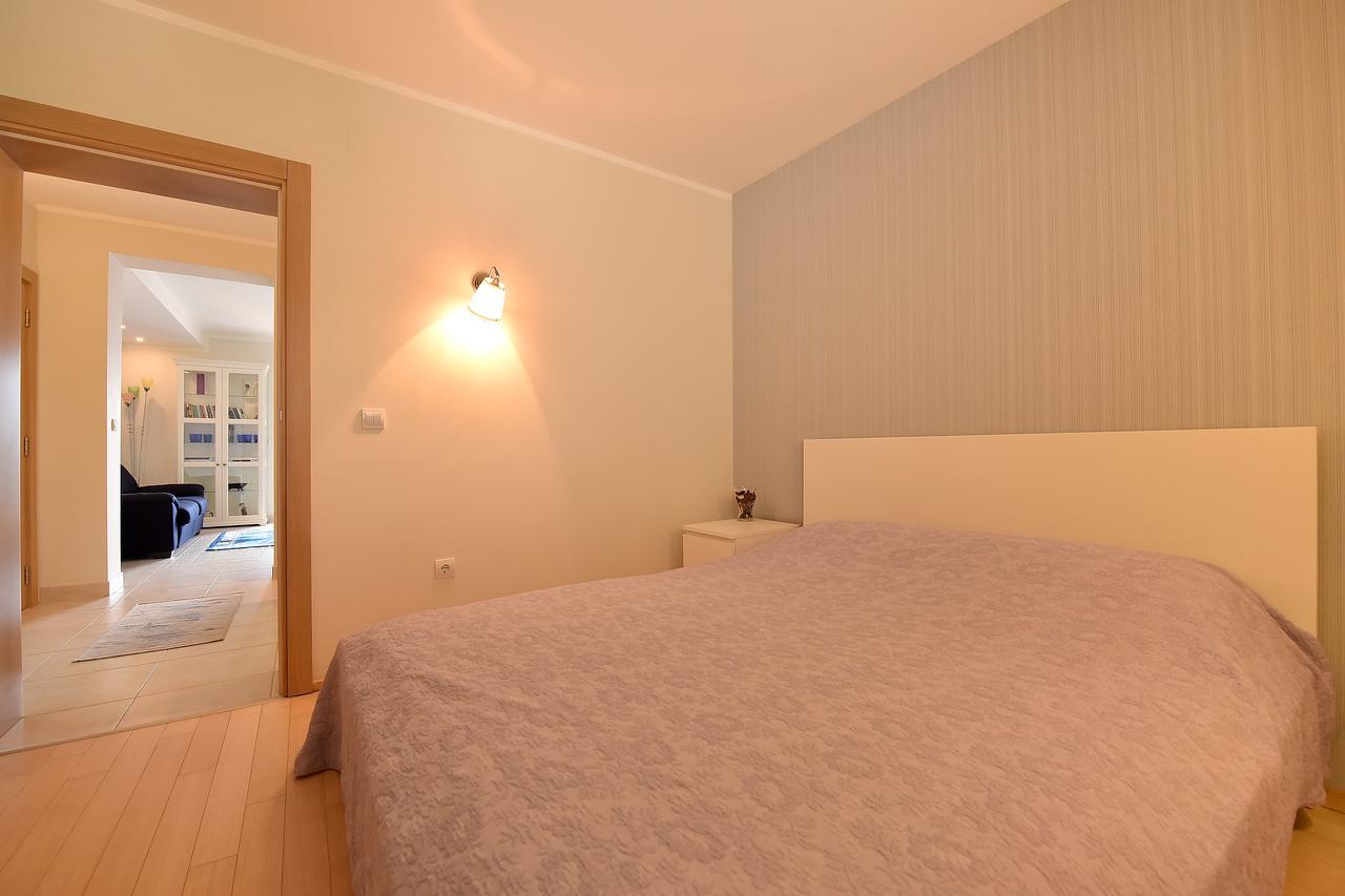 Apartment Maniva โกตอร์ ภายนอก รูปภาพ