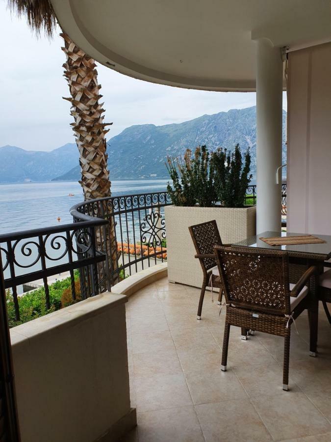 Apartment Maniva โกตอร์ ห้อง รูปภาพ